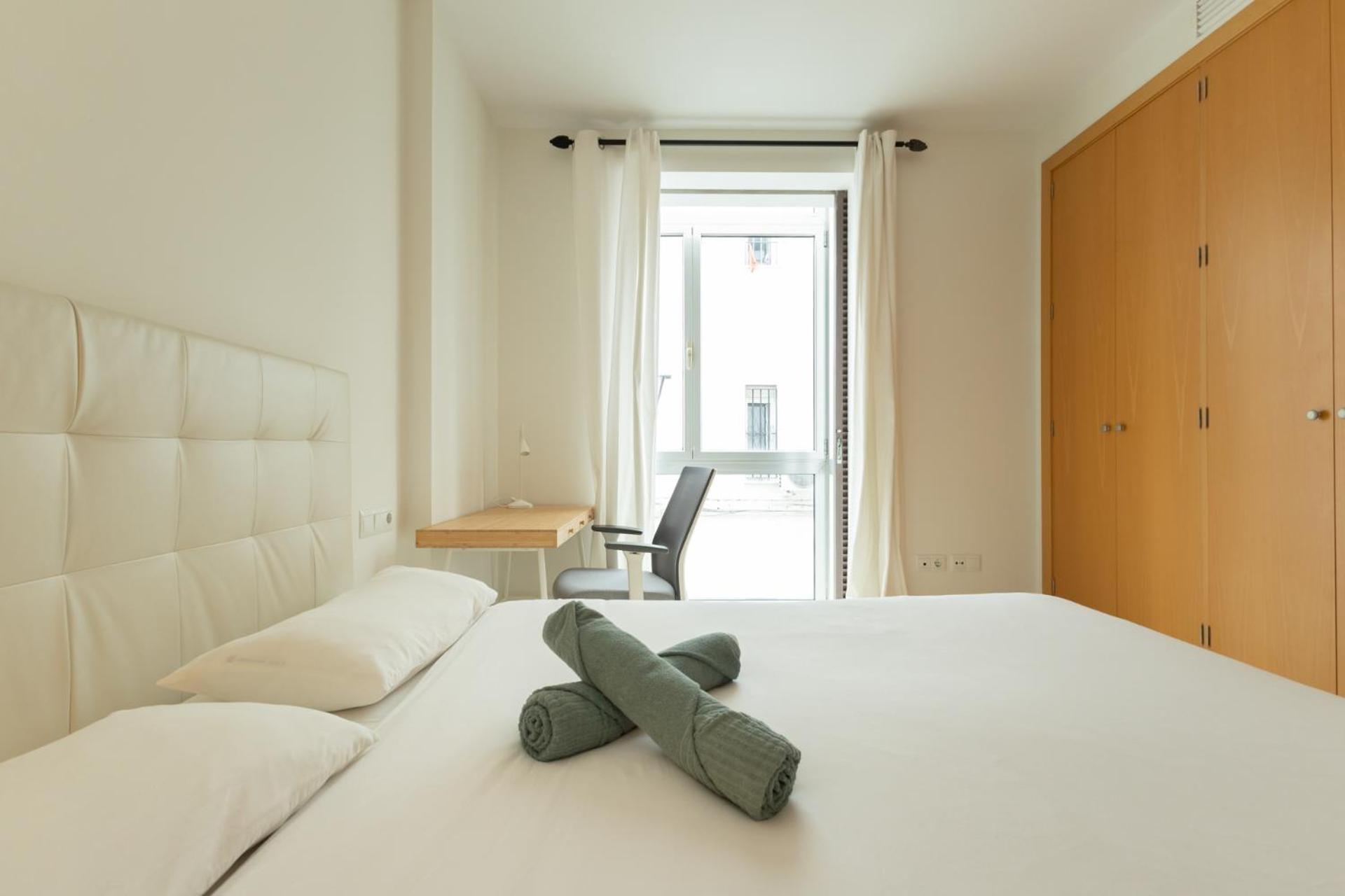 Tentudia Charming Apartments With Private Roof-Top Or Patio In San Bernardo By Ocityzen セビリア エクステリア 写真