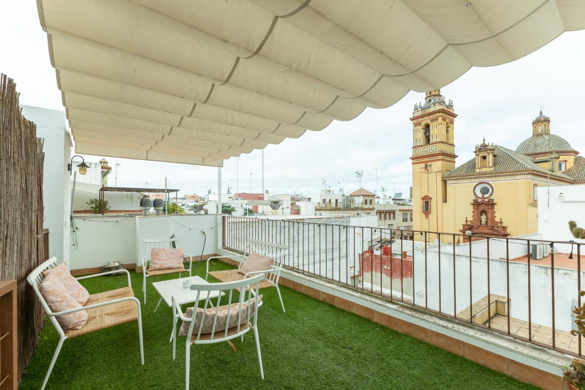 Tentudia Charming Apartments With Private Roof-Top Or Patio In San Bernardo By Ocityzen セビリア エクステリア 写真